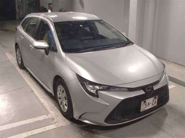 8294 TOYOTA COROLLA TOURING ZRE212W 2021 г. (JU Tokyo)